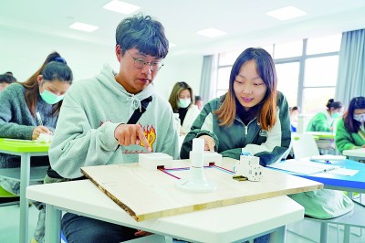 https://epaper.gmw.cn/gmrb/images/2023-05/02/05/res0507_attpic_brief.jpg