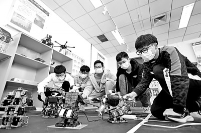 https://epaper.gmw.cn/gmrb/images/2023-03/07/15/res1507_attpic_brief.jpg
