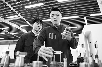 https://epaper.gmw.cn/gmrb/images/2024-03/05/16/res1607_attpic_brief.jpg
