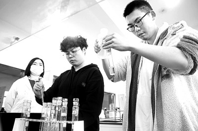 https://epaper.gmw.cn/gmrb/images/2023-04/11/14/res1407_attpic_brief.jpg
